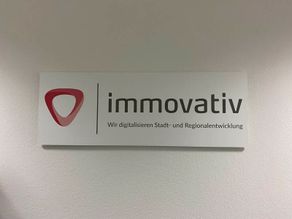 Best & Partner Immobilien - Galerie Immovativ Poster