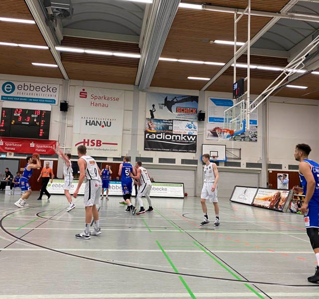 Best & Partner Immobilien - Galerie -White Wings meets Kinderhospiz Basketballspiel