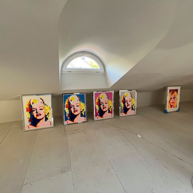 Best & Partner Immobilien - Galerie Ausstellung "60 Jahre Women in Cars"