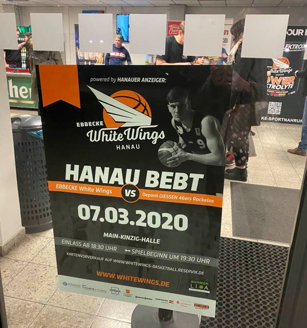Best & Partner Immobilien - Galerie -White Wings meets Kinderhospiz Plakat