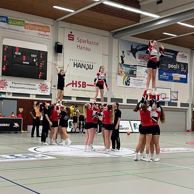 Best & Partner Immobilien - Heimspiel der Hanauer White Wings