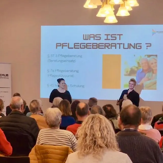 Bad Orb - Eine gut besuchte Veranstaltung zum Thema “Pflegeversicherung“ mit uns als Partner zum Thema „Immobilienbewertung und -verkauf“.