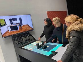 Best & Partner Immobilien - Galerie Grundrisse in Lebensgröße - digitaler Tisch